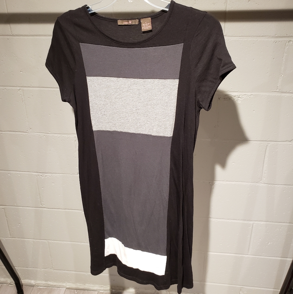 Color block tshirt dress